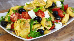 Tortellini Salat Tortelloni Salat Mit Tomaten Und Feta Youtube Tortellinisalat Tortellini Krautsalat Rezepte