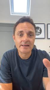 Do I detect a bit of early Jethro Tull?? 😂😂😂