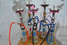 Eine shisha darf man jedoch grundsätzlich auch unter 18 jahren. Shisha Rauchen Wie Funktioniert S Eigentlich Wissen De