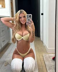 Marie Dee - Marie Dee added a new photo.