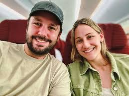 Loretta Mancinelli's Instagram, Twitter & Facebook