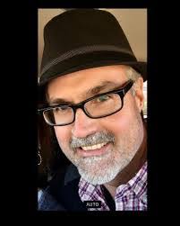 Larry Deloach's Instagram, Twitter & Facebook