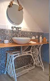 Meuble salle de bain ref: 1001 Idees Originales Pour Un Meuble Salle De Bain Recup Tables De Machine A Coudre Idee Salle De Bain Meuble Salle De Bain
