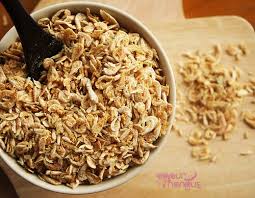 Kerak telor dapat ditemukan pada hari biasa. Terima Kasih Ebi Dapur Hangus