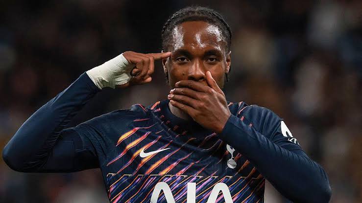 Tottenham news: Tel scores stunner as Spurs beat Sydney FC on penalties -  BBC Sport