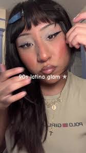 Agnes Tunley's Instagram, Twitter & Facebook