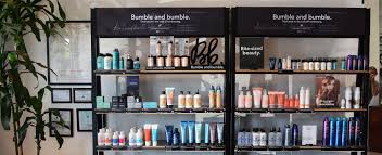 What makes for a great salon in l.a.? Hair Salon Los Angeles Larchmomnt Artisitic Hair Services Nail Services Skin Services Vincent Hair Artistry