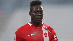 In a serie a season. Fussball Italien Mario Balotelli Verliert Funf Kilo Nach Crash Diat