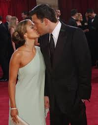 And have we mentioned he's also been spending some time with jen's twins and mom? Ben Affleck A Sorpresa Jennifer Lopez Sara Una Moglie Fantastica