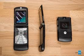 Here's why the Motorola RAZR V3 was ...
