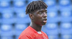 MELVIN PROLONGA SEU VÍNCULO COM SANTA CLARA