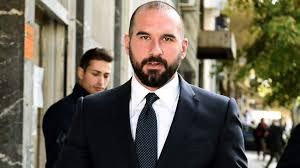 Ποτέ ένα λάθος δεν μπορεί να διορθωθεί με ένα ακόμα, πόσω μάλλον μεγαλύτερο. Dhmhtrhs Tzanakopoylos H Oloklhrwsh Ths A3iologhshs Mas Odhgei Sthn E3odo Apo To Mnhmonio
