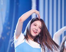 Pin By Austin On Fromis 9 In 2020 Pop Group Cool Girl Actresses