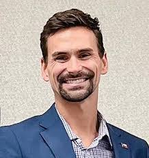 Eric Herbst's Instagram, Twitter & Facebook