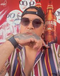 Sam Souza (@pagodedotiosam) • Instagram photos and videos