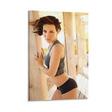 Bug Out- Evangeline Lilly becomes Ant-Man's partner and gets sexy