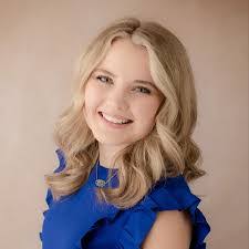 Deborah Overbey's Instagram, Twitter & Facebook