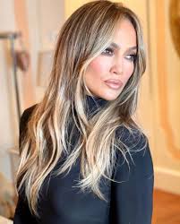 Capelli castano cappuccino come jlo, guida al trend. Il Segreto Di Bellezza Di Jennifer Lopez Donnemagazine It