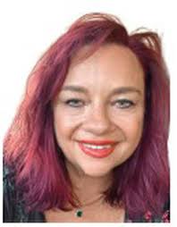 Sparkly awards event brings diva out of hibernation