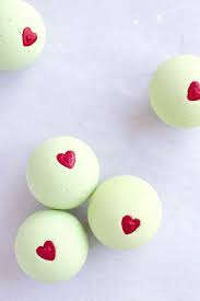 2 tsp essential oil (lavender, eucalyptus, rose, orange, and lemongrass are popular for the bath) 2 tsp oil (jojoba, sweet almond, coconut, olive, or even baby oil) a few drops of food coloring. Diy Grinch Bath Bomb Ornaments For Christmas Shrimp Salad Circus