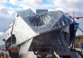 Musee Des Confluences En Lyon Con 10 Anos De Retraso Por Coop Himmelb L Au Sobre Arquitectura Y Mas Desde 1998 Contemporary Architecture Architecture Design Architect