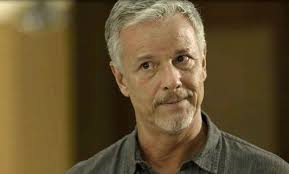 António sampaio da nóvoa, self: O Setimo Guardiao Em Nova Pista Sampaio Descobre Que Assassino Pode Ser Uma Mulher