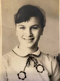 Tõlgitud: Tere kõigile! See