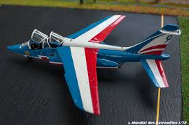 La patrouille de france entre ciel et terre, dette er nådeløse, sjokkerende og ikke holde tilbake. Patrouille De France Mondial Des Patrouilles Acrobatiques Maquettes 1 72