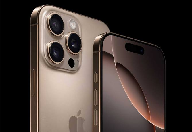 iPhone 16 Pro Max con la batteria Schwarzenegger - macitynet.it