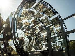Bat Studio Designs Straylight Mirrored Selfie Vortex For Htc Urdesignmag Mirror Installation Interactive Art Interactive Installation