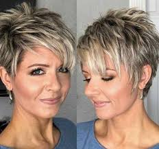 Damen kurzhaarfrisuren bilder frisurens 2017. Kurzhaarfrisuren Rundes Gesicht Altere Damen Fryzury Krotkie 2020