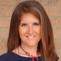 Kim Bond's Instagram, Twitter & Facebook