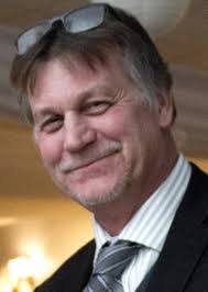 Caroline Streeter's Instagram, Twitter & Facebook