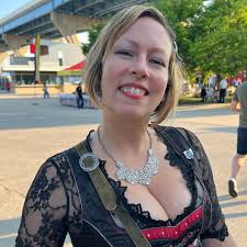 Wir Tanzen-German Folk Dance Group