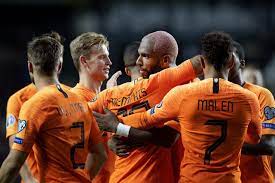 De penningen zijn van een nikkel legering. Uefa Bondscoaches Mogen 26 Spelers Oproepen Voor Ek Voetbal Nrc