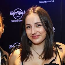 After nearly 3 years at Shine Creative Solutions Ltd, this week is my last  working in theatre (for now!). Having never worked in the theatre industry  before, I can safely say that