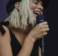 Where to find singing courses in Tauranga