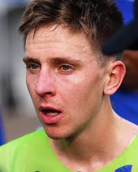 Whats up with Pogacar last weeks? Burnout? 😵‍💫