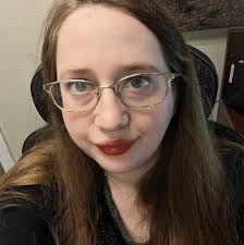 On #Wings, all of Fay Evelyn Schlob Dumbly DeVay Cochran's ex-husbands have  the same name. What is it? Take flight