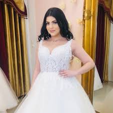 Das brautkleid stellt für die meisten damen eines der wichtigsten kleidungsstücke in ihrem leben dar. Bridella Brautmode Kiel Home Facebook