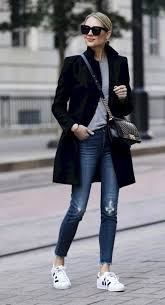 This is a great addition to any wardrobe that can be worn throughout the year as a staple. 37 Casual Female Outfits Ideas To Rock Spontaneously In 2021 Casual Chic Outfit Casual Winter Outfits Chic Winter Outfits