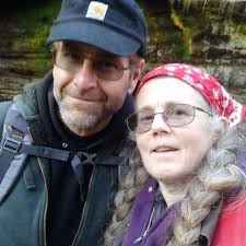 Lisa Braddock (@SmilingDogAcres)