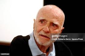 22 Photos & High Res Pictures