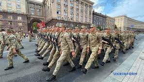 В центре киева 24 августа 2018 пройдет военный парад. 5hwkr0f5xe Ztm