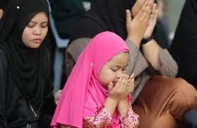 Anak derhaka kepada ibu bapa tidak mendapat keberkatan dalam kehidupannya. Dosa Terhadap Ibu Bapa Dibalas Allah Di Dunia Jangan Dicemuh Ketika Usia Tua Mereka Ad Din Mstar