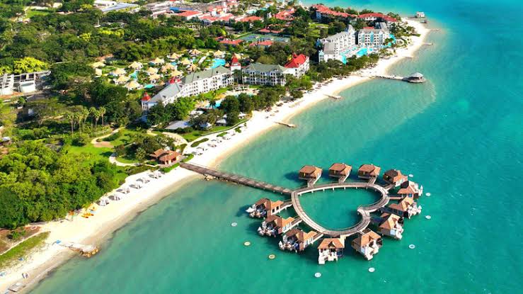 10 Resor Pantai Terbaik di Jamaika
