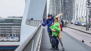 Het knmi heeft code geel afgegeven voor zes provincies. Knmi Knmi Waarschuwingen