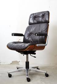 Alternative Office Chairs 2020 In 2020 Office Chair Chair Office Chair Design