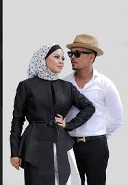 Our artists include dayang nurfaizah, siti sarah, dafi, sarah fazny,and many more. Lirik Lagu Semakin Siti Sarah Ospicst