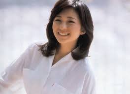 サービス終了のお知らせ 太田裕美 顔 歌手